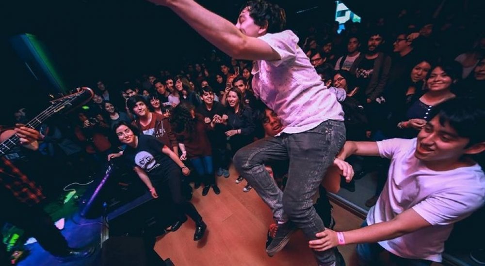 ADOLESCENTES SIN EDAD TKM TOUR