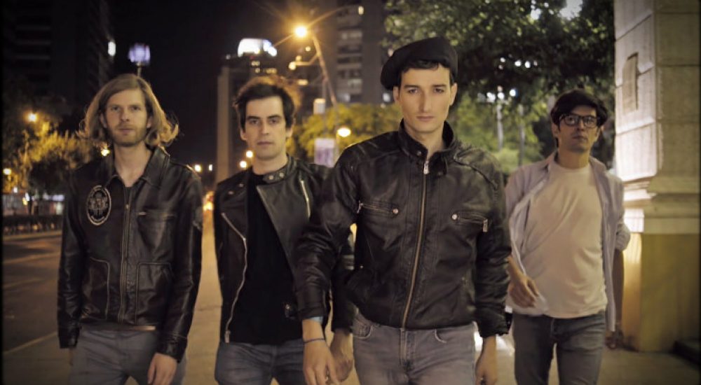 Tus Amigos Nuevos Delfin comunicado en media 2-2