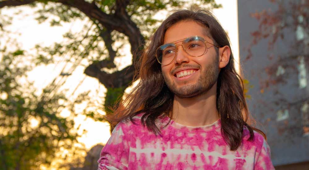 Quinal estrena "Paz de Abril"