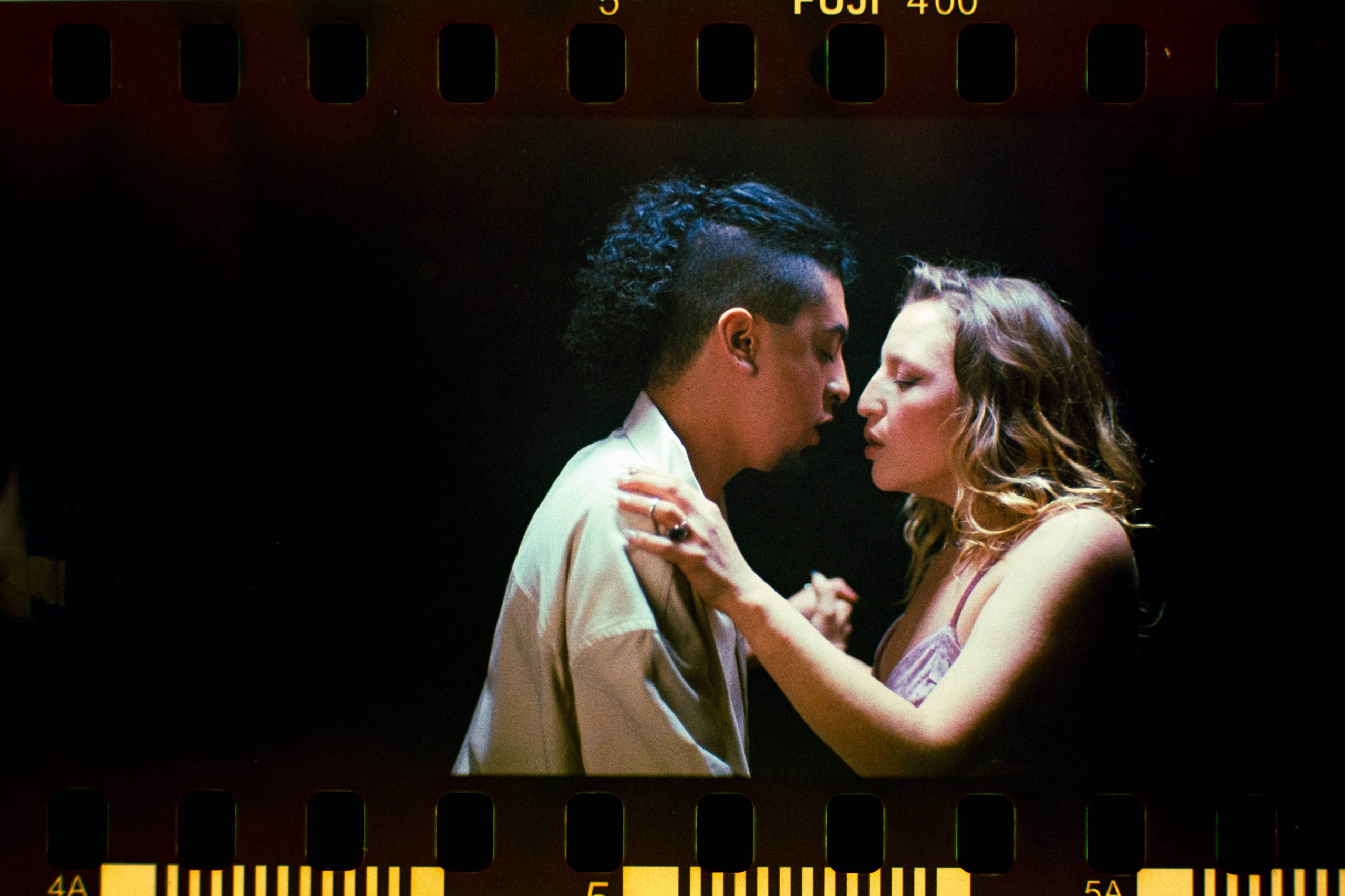 YSSA Y TRAIEL
